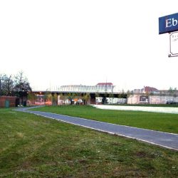 Der Ebertplatz unterhalb der Nossener Brücke ist begrünt. Foto: Dietrich