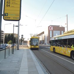 Bus und Bahn rollen wieder wie gewohnt. Hier an der Haltestelle Spenerstraße. Foto: Pohl