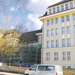 Das 100 Jahre alte Gymnasium wird modernisiert. Foto: Trache