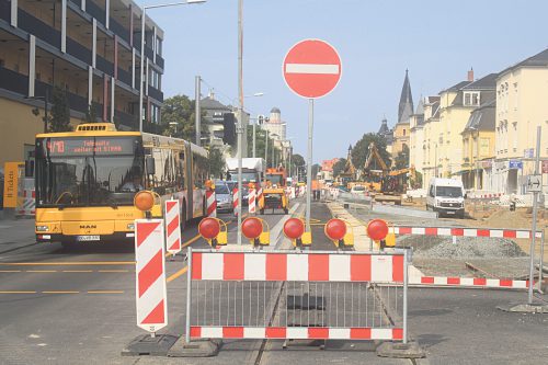 Seit dem 25. August 2014 rollen Busse und andere Fahrzeuge wieder stadtauswärts auf der Schandauer Straße. Foto: Ziegner