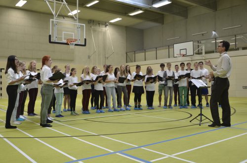 Der Chor »multicolor« sorgte für die musikalische Umrahmung. Foto: Möller