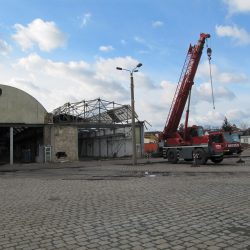 Schritt für Schritt werden die Wagenhallen abgerissen. Foto: Pohl