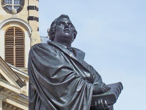 Denkmal für den Reformator Martin Luther auf dem Dresdner Neumarkt. Foto: Klaus Brendler