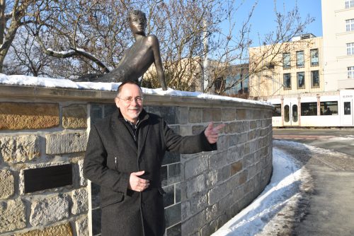 Kultur und Gewerbe bilden in der Dresdner Neustadt eine fruchtbare Symbiose. Ortsamtleiter André Barth ist mit der Entwicklung im zurückliegenden Jahr zufrieden. Foto: Möller