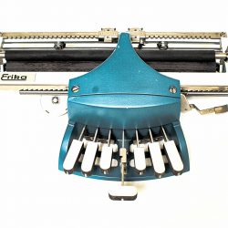 Blindenschriftbogenmaschine »Erika Picht«, ein Spitzenprodukt des VEB Schreibmaschinenwerk Dresden aus dem Jahr 1989. Foto: Simmert