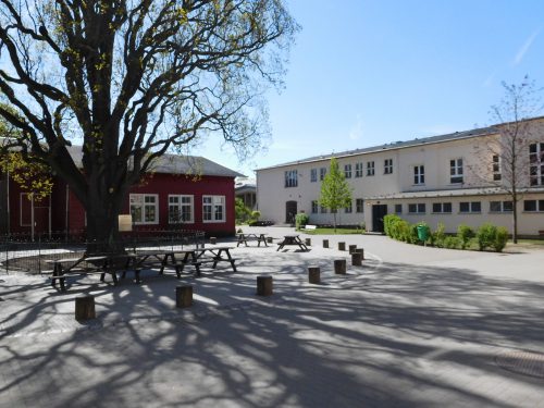 Schulgelände der 47. Grundschule. Foto: Ziegner