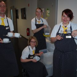 Ronny, Anne, Katja und Nicole sind gern für die Gäste da. Foto: Trache