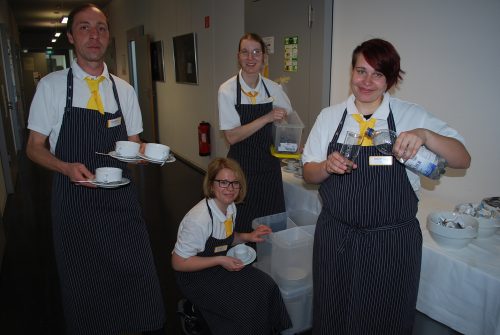 Ronny, Anne, Katja und Nicole sind gern für die Gäste da. Foto: Trache