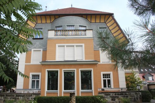 Die Villa in der Reinhold-Becker-Straße soll Stiftungssitz bleiben. Foto: Pohl