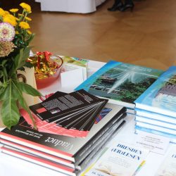 Zur Premiere der Büchermesse präsentierte sich auch der SAXONIA Verlag, Herausgeber der Dresdner Stadtteilzeitungen, mit seinen Produkten. Foto: Pohl
