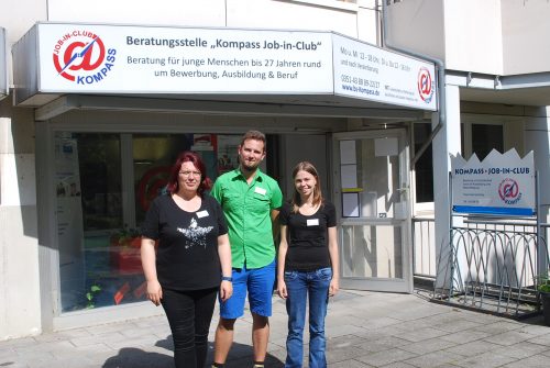 Wissen Bescheid, wenn es um Beruf und Bewerbung geht: Angela Rieger, Christian Winter und Mirjam Stoll (v. l.). Foto: Trache