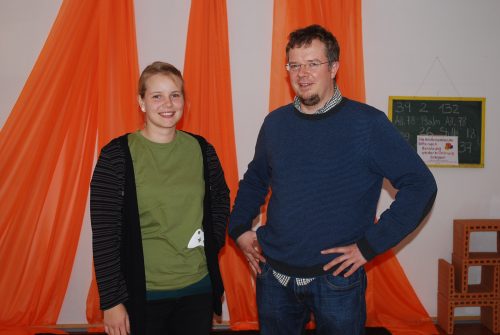 Koordinatorin Anika Albani und Pastor Philipp Weismann. Foto: Trache