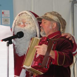 Keine Wintermeile ohne Weihnachtsmann und Fürst Putjatin. Foto: G.Z.