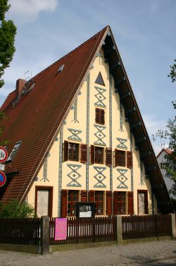 Das Putjatinhaushaus in Kleinzschachwitz fällt mit seiner ungewöhnlichen Architektur auf. Foto: Archiv