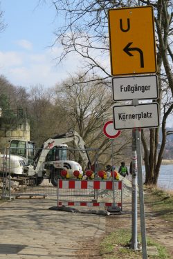 Achtung Umleitung, heißt es nun am Körnerweg. Foto: Pohl