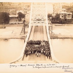 Historisches Foto von der Einweihung der Brücke 1893 aus der Sammlung von Scherz. Repro: Wolfgang Junius/Landesamt für Denkmalpflege