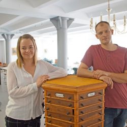 Julia Reiche und Steve Schneider in den Räumlichkeiten der Kultur Kulisse. Foto: Steffen Dietrich