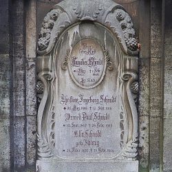 Grabanlage der Familie Schmidt auf dem St.-Pauli-Friedhof. Foto: Brendler