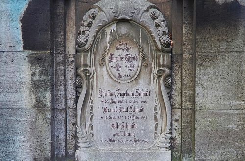 Grabanlage der Familie Schmidt auf dem St.-Pauli-Friedhof. Foto: Brendler