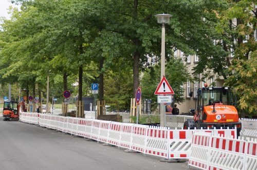 Bis Ende Oktober wird am Potthoff-Bau ein MOBIpunkt gebaut. Foto: Steffen Dietrich