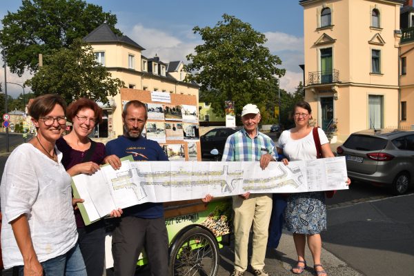 Die AG nachhaltig mobil will den Verkehr im Ortsteilzentrum neu ordnen. Der Radverkehr soll priorisiert und die Geschwindigkeit für den Durchgangsverkehr auf 20 km/h reduziert werden. Foto: Möller