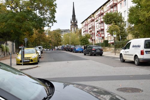 Auch in der Löwenstraße wird das Parken künftig kostenpflichtig. Foto: S. Möller