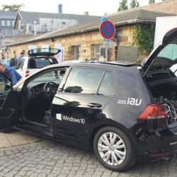 So wie hier bei der Nacht der Wissenschaften stellt die Technische Universität Dresden mit ihren Partnern alljährlich einige ihrer Forschungsprojekte vor. Die Forschung im Bereich Zukunft der Mobilität, Werkstoffentwicklung und Vernetzung mit Computertechnologie bildet dabei einen der Schwerpunkte. Foto: Archiv Sd