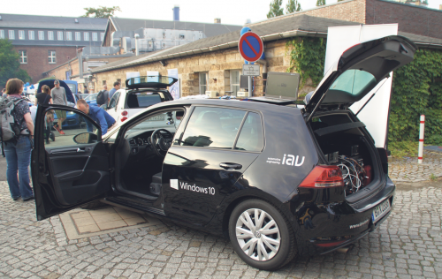 So wie hier bei der Nacht der Wissenschaften stellt die Technische Universität Dresden mit ihren Partnern alljährlich einige ihrer Forschungsprojekte vor. Die Forschung im Bereich Zukunft der Mobilität, Werkstoffentwicklung und Vernetzung mit Computertechnologie bildet dabei einen der Schwerpunkte. Foto: Archiv Sd