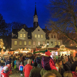 Zum Freitaler Schlossadvent im Hof von Schloss Burgk. Foto: Schloss Burgk/Stadt Freital