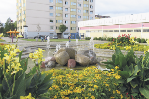 Der Findlingsbrunnen ist eines der Wahrzeichen von Gruna. Gegenwärtig wird eine Chronik über ihn erarbeitet. Foto: Pohl