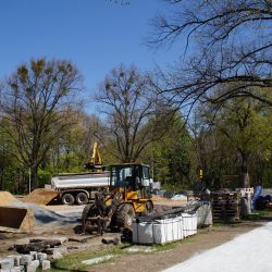 Am Westhangring wird derzeit ein großer Abschnitt des Fußweges ausgebaut. Foto: Steffen Dietrich