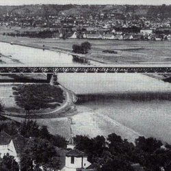 Die Autobahnbrücke zwischen Kemnitz und Kaditz im Jahre 1936.Foto: Archiv Klaus Brendler