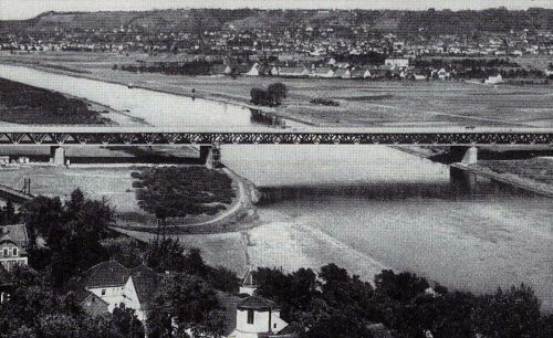 Die Autobahnbrücke zwischen Kemnitz und Kaditz im Jahre 1936.Foto: Archiv Klaus Brendler
