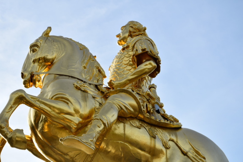 Rund um den Goldenen Reiter wird am ersten Oktoberwochenende gefeiert. Foto: StZ/Archiv