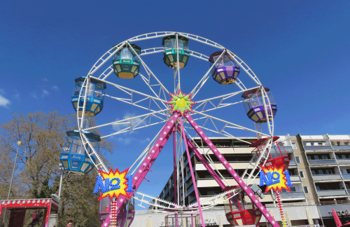 Ein Magnet auf dem Familienfest am Goldenen Reiter ist jedes Jahr das Riesenrad. Foto: Archiv/Pohl