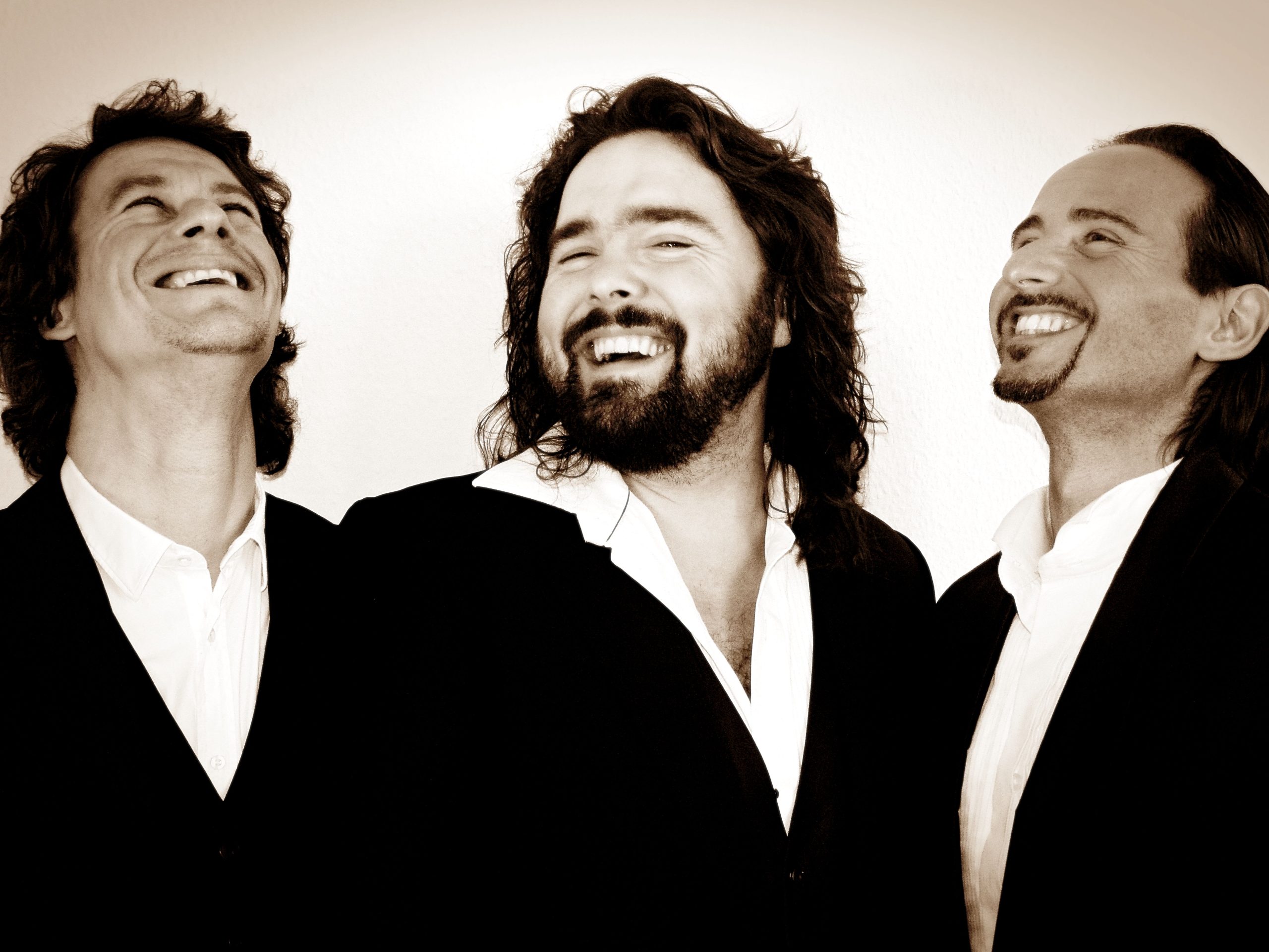 Junge Tenöre in der TheaterRuine St. Pauli Junge Tenöre in der TheaterRuine St. Pauli