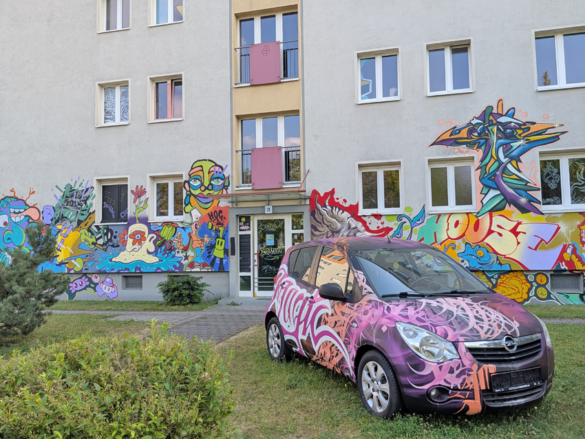 Ein Kunstort auf Zeit: House of Colors in der Nähe vom Fetscherplatz. Foto: Pohl