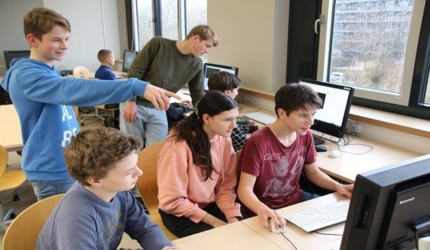 Interessante Informatikkurse können Mädchen und Jungen im Schülerrechenzentrum nutzen. Foto: SRZ TU Dresden