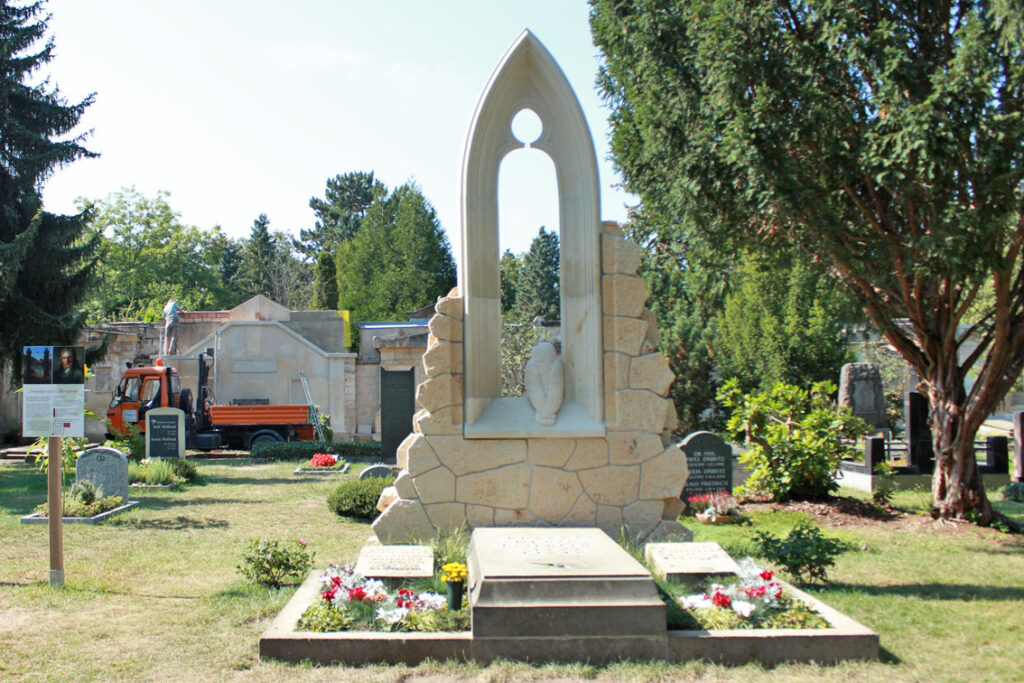 Auf dem Trinitatisfriedhof haben bedeutende Persönlichkeiten ihre letzte Ruhestätte gefunden, dazu gehört der Maler der Romantik Caspar David Friedrich. Foto: StZ/Archiv